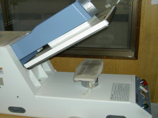 熱圧着システム